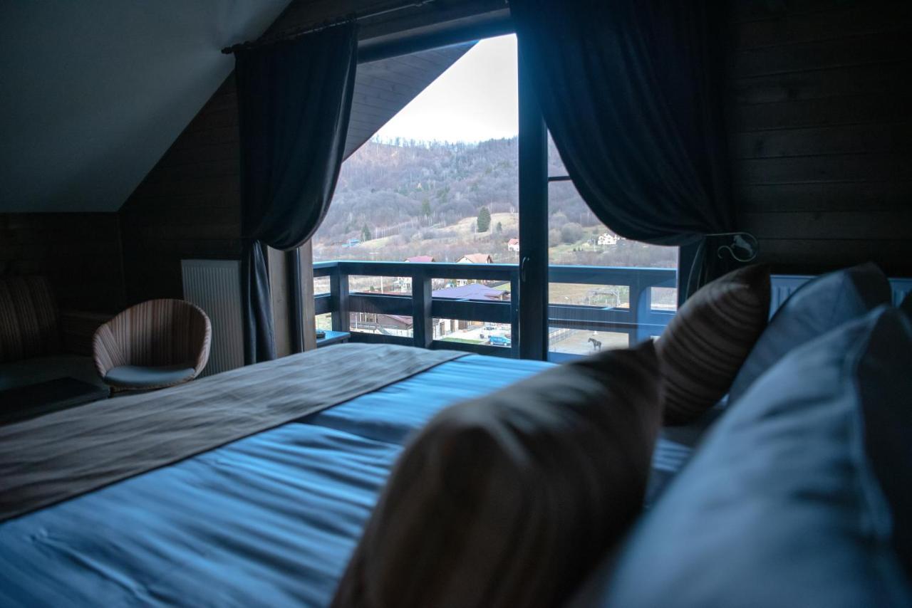 Maggie'S Ranch Hotell Rîşnov Exteriör bild